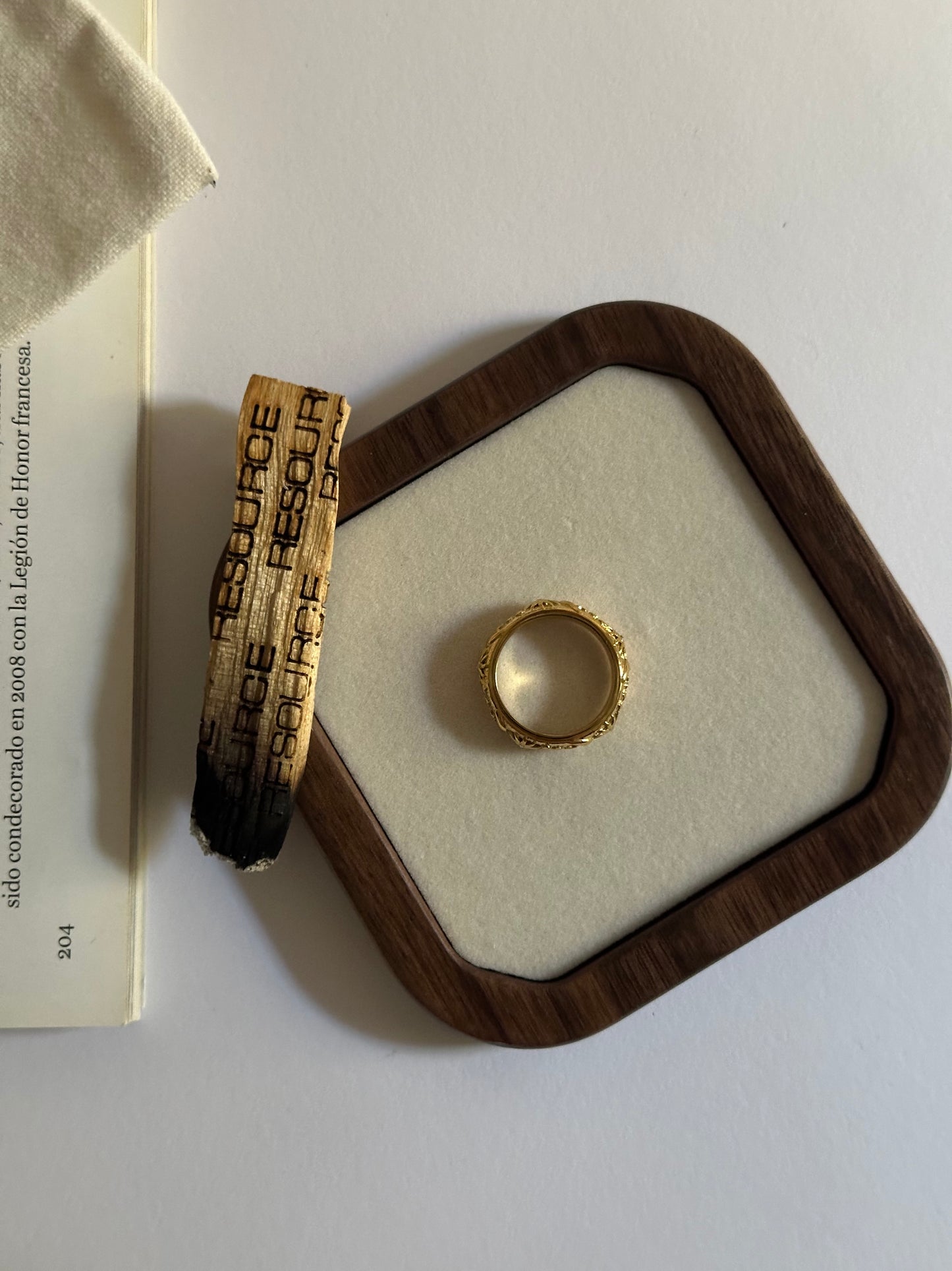 Anillo Claire