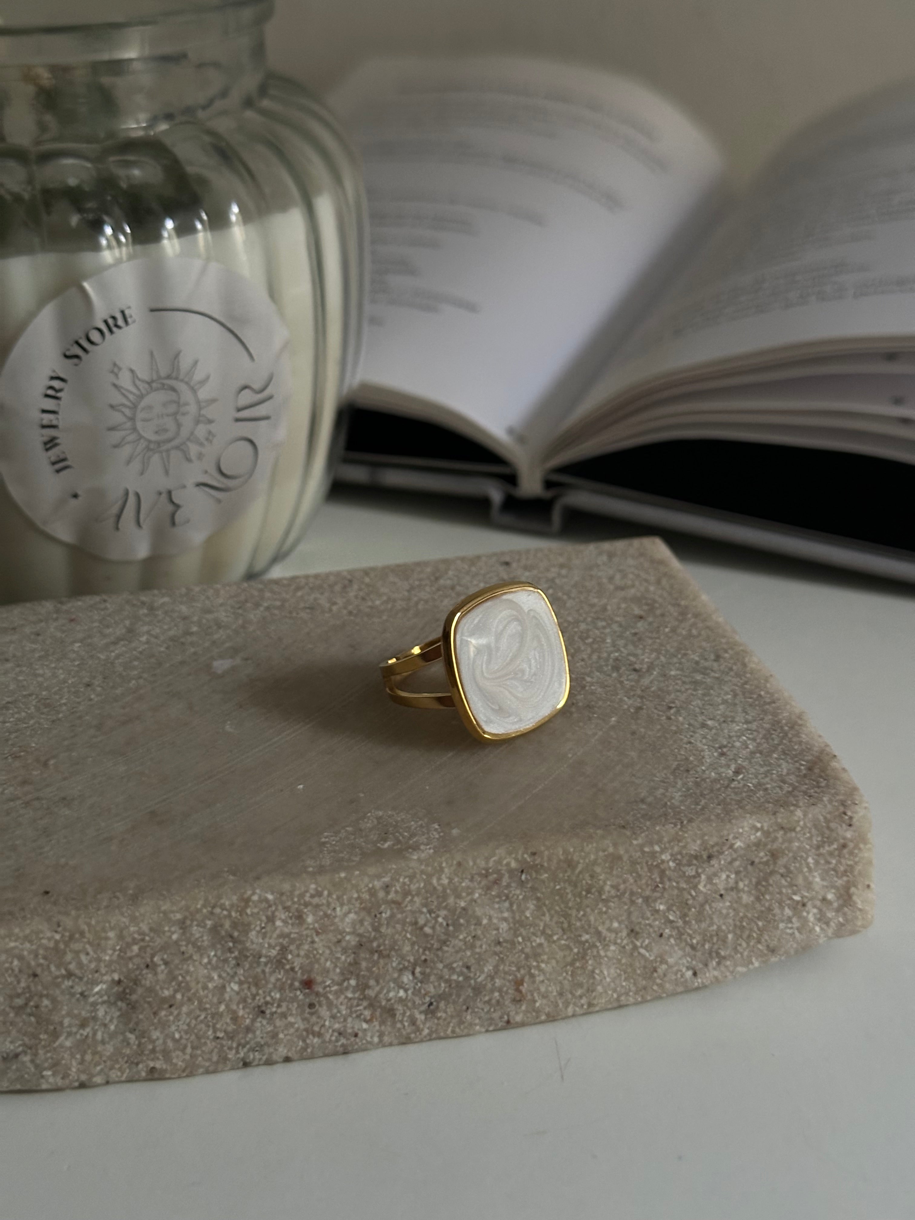 Anillo Cordelia