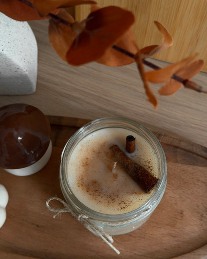 Vela de Chai tea latte