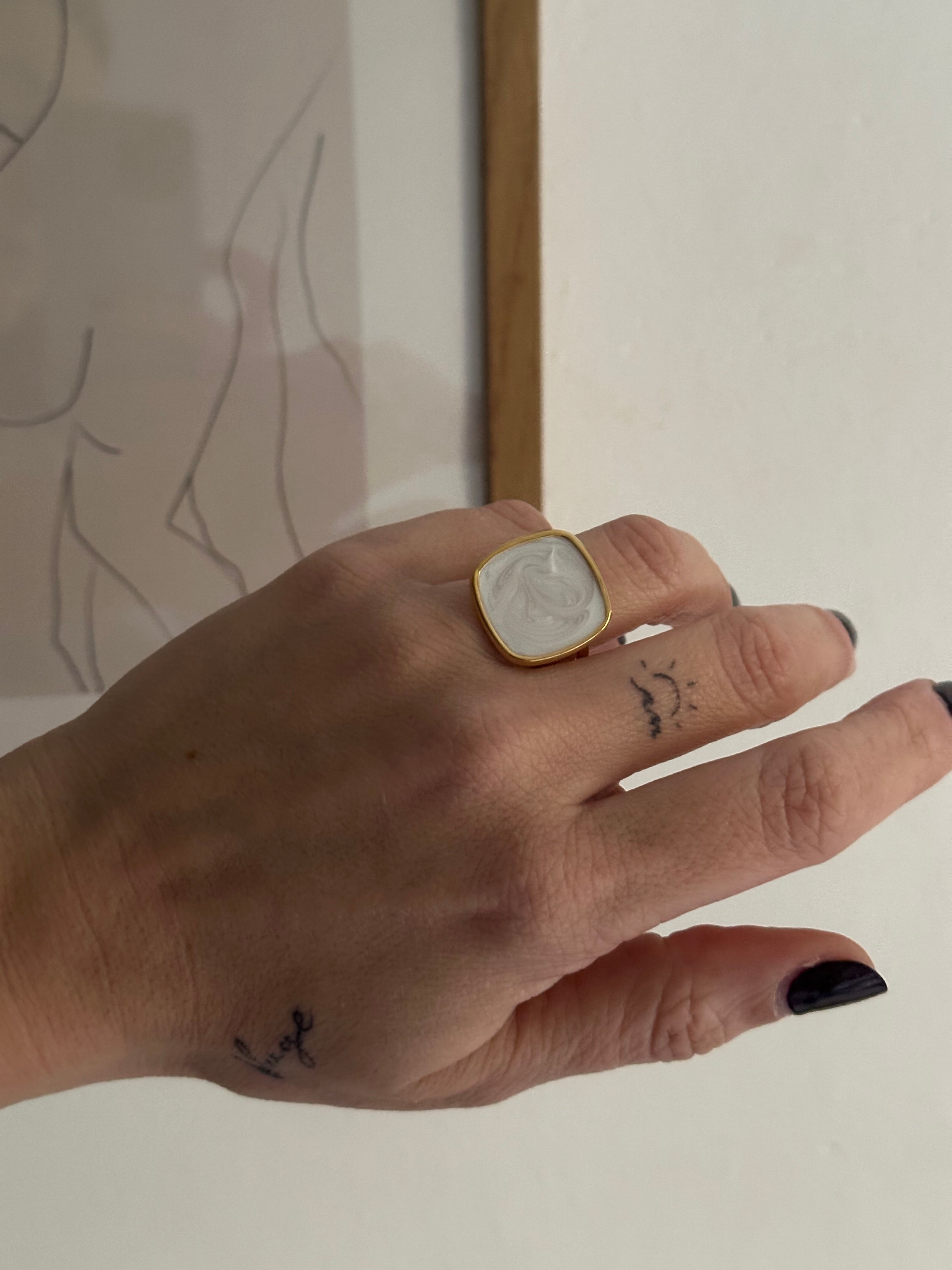 Anillo Cordelia