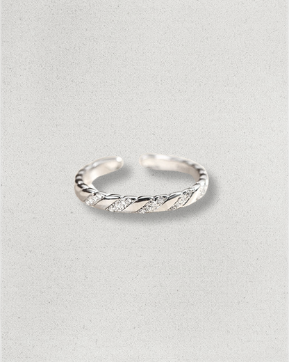 Alianza ajustable de plata y circonitas