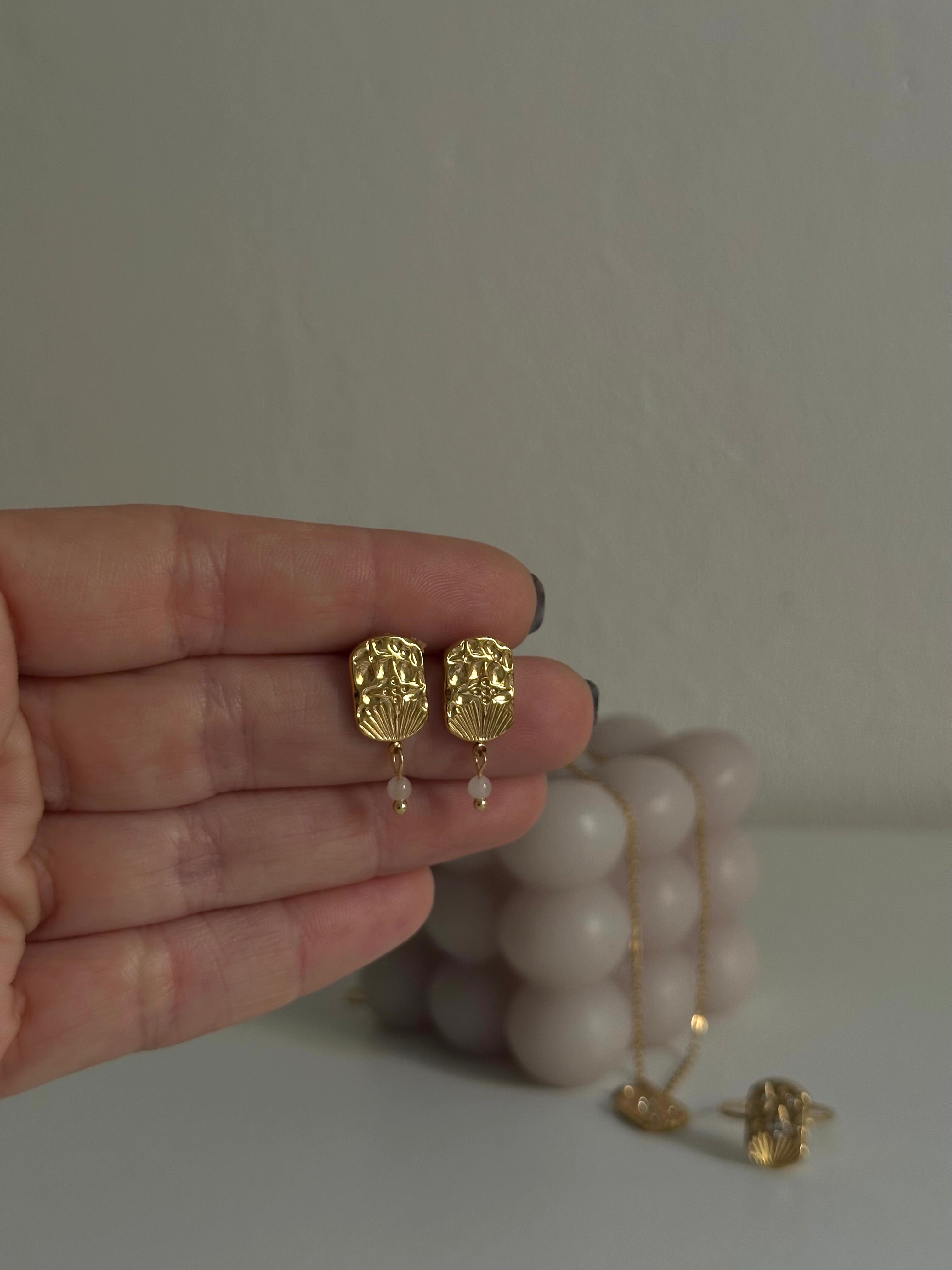 Pendientes Luna