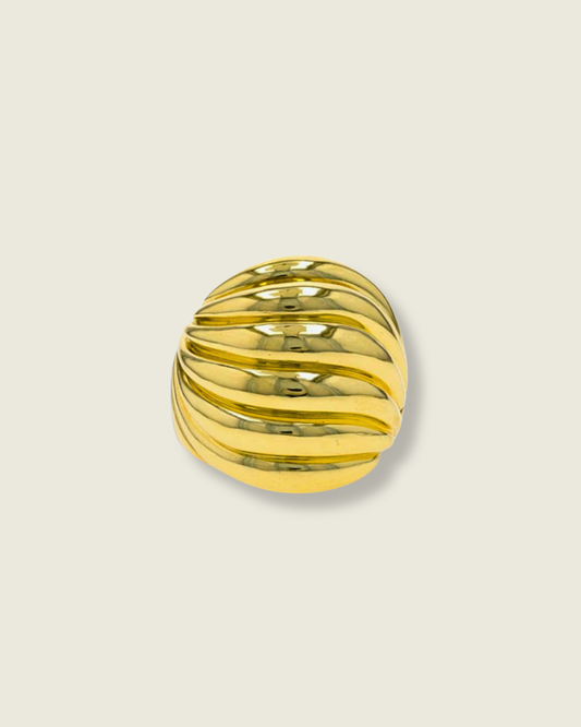 Anillo Onda Dorada