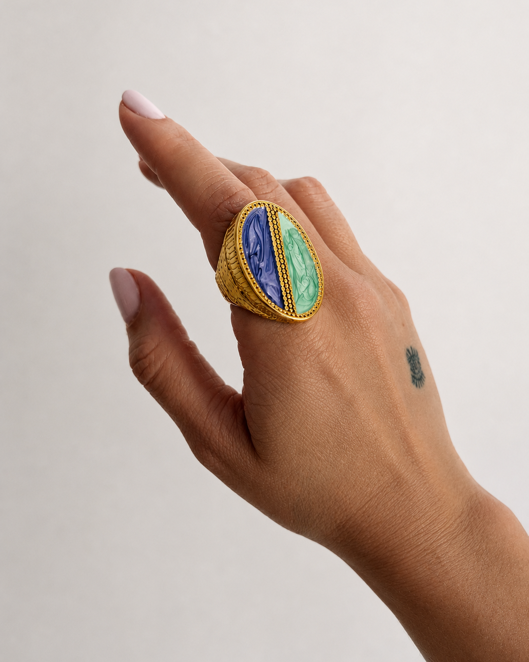 Anillo Jara