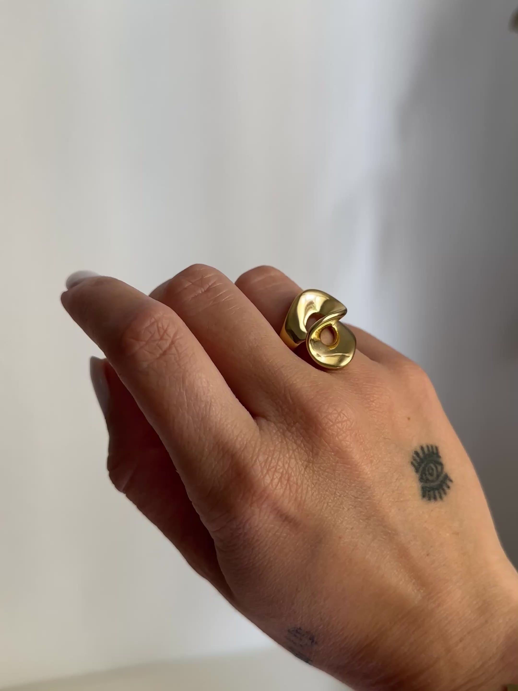 Anillo Camille