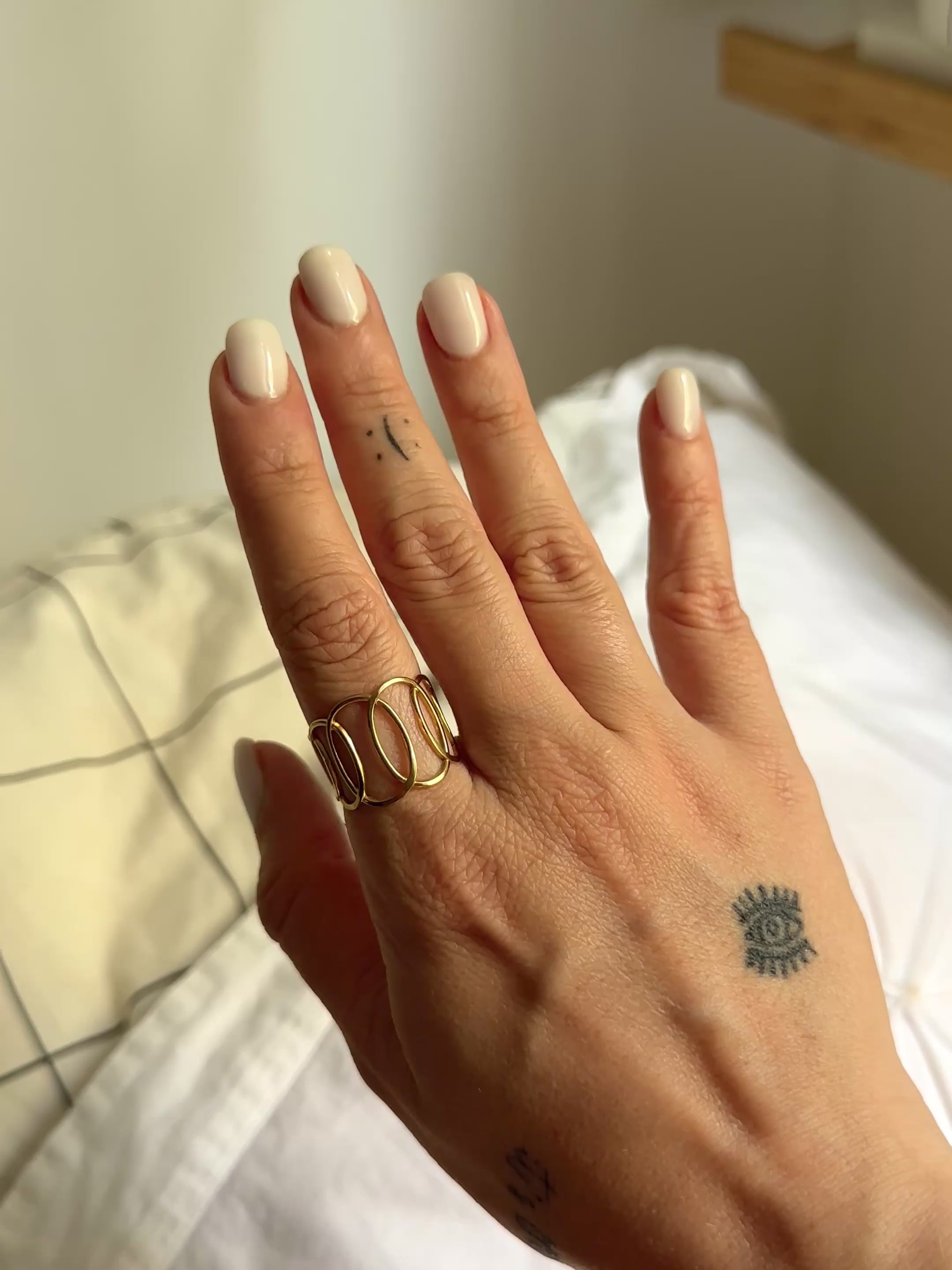 Anillo Emily